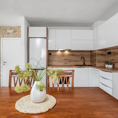 Hacienda Sylvia - Secluded 4-bedroom With 45sqm Heated Pool Villa *