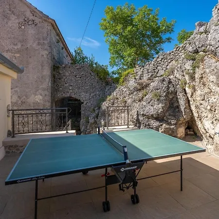 Hacienda Sylvia - Secluded 4-bedroom With 45sqm Heated Pool Villa