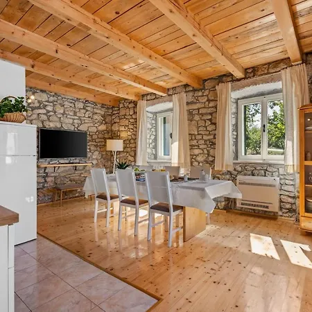 Hacienda Sylvia - Secluded 4-bedroom With 45sqm Heated Pool Villa Studenci