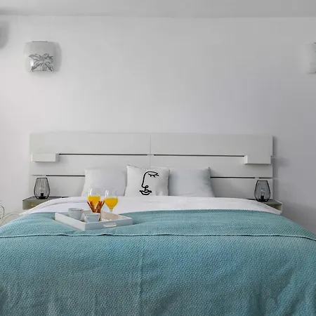 Hacienda Sylvia - Secluded 4-bedroom With 45sqm Heated Pool