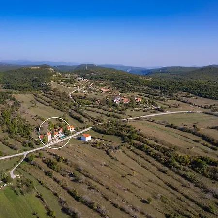 Villa Hacienda Sylvia - Secluded 4-bedroom With 45sqm Heated Pool