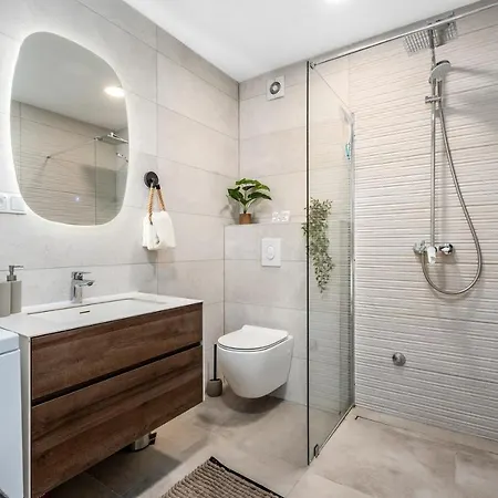 Villa Hacienda Sylvia - Secluded 4-bedroom With 45sqm Heated Pool *