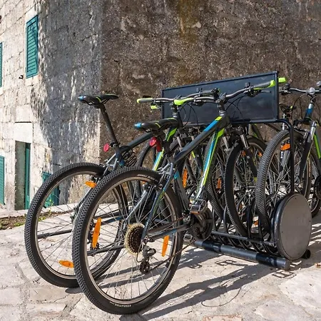 Hacienda Sylvia - Secluded 4-bedroom With 45sqm Heated Pool Villa